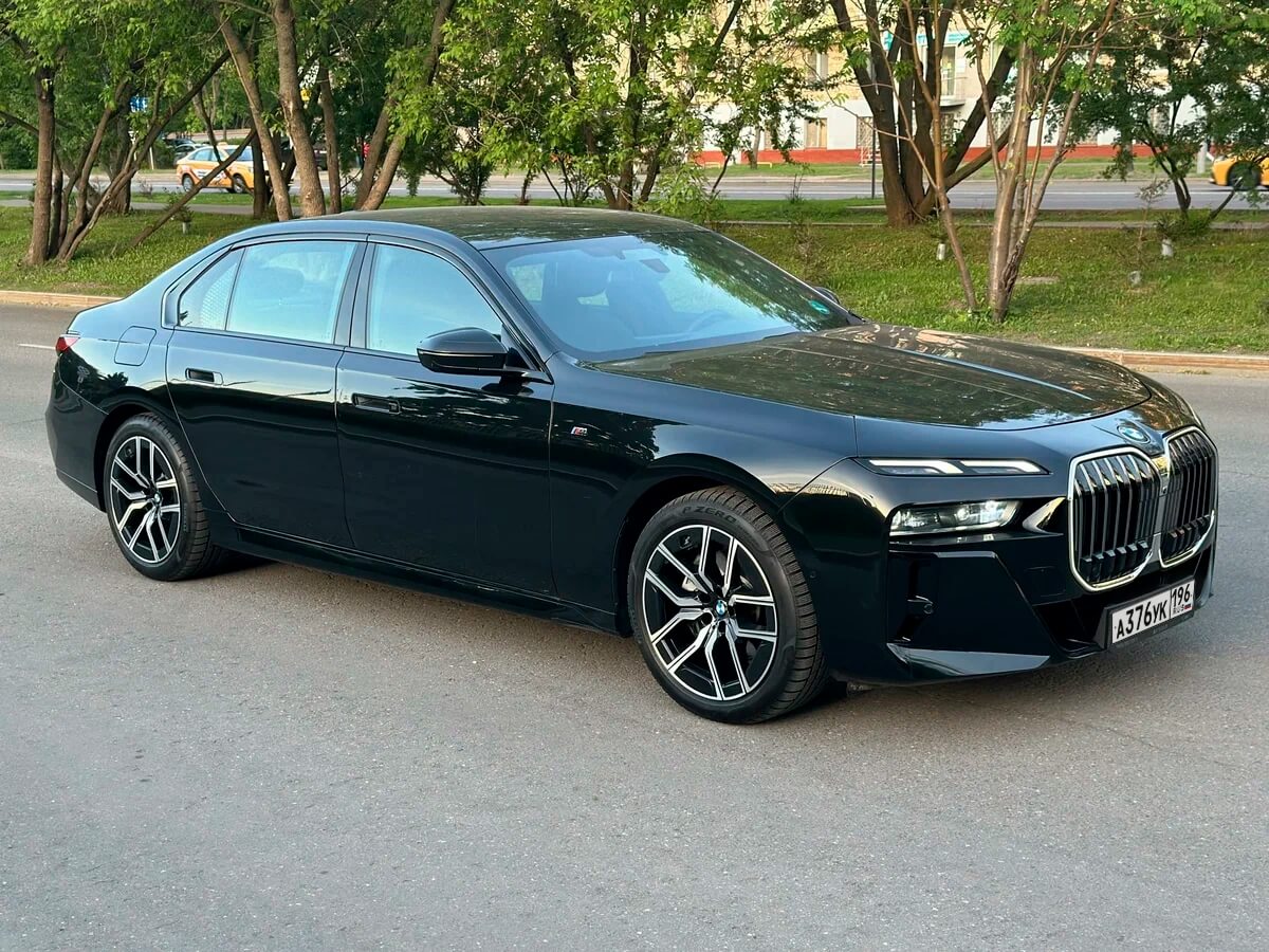 BMW 7 серия аренда